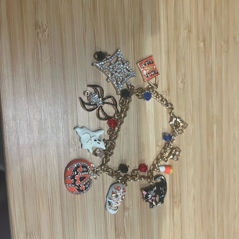 Halloween Charm Bracelet – Ghost, Skull, Spiderweb, Candy Corn